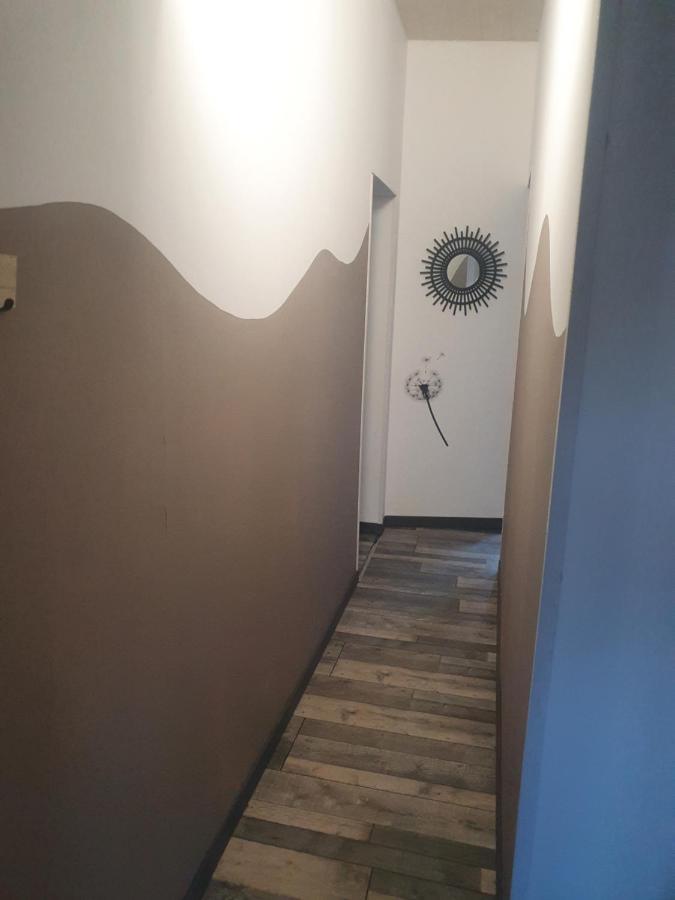 Bienvenue Chez Les Ch'Oups Le Loft 50 M2 Apartment La Bourboule Bagian luar foto